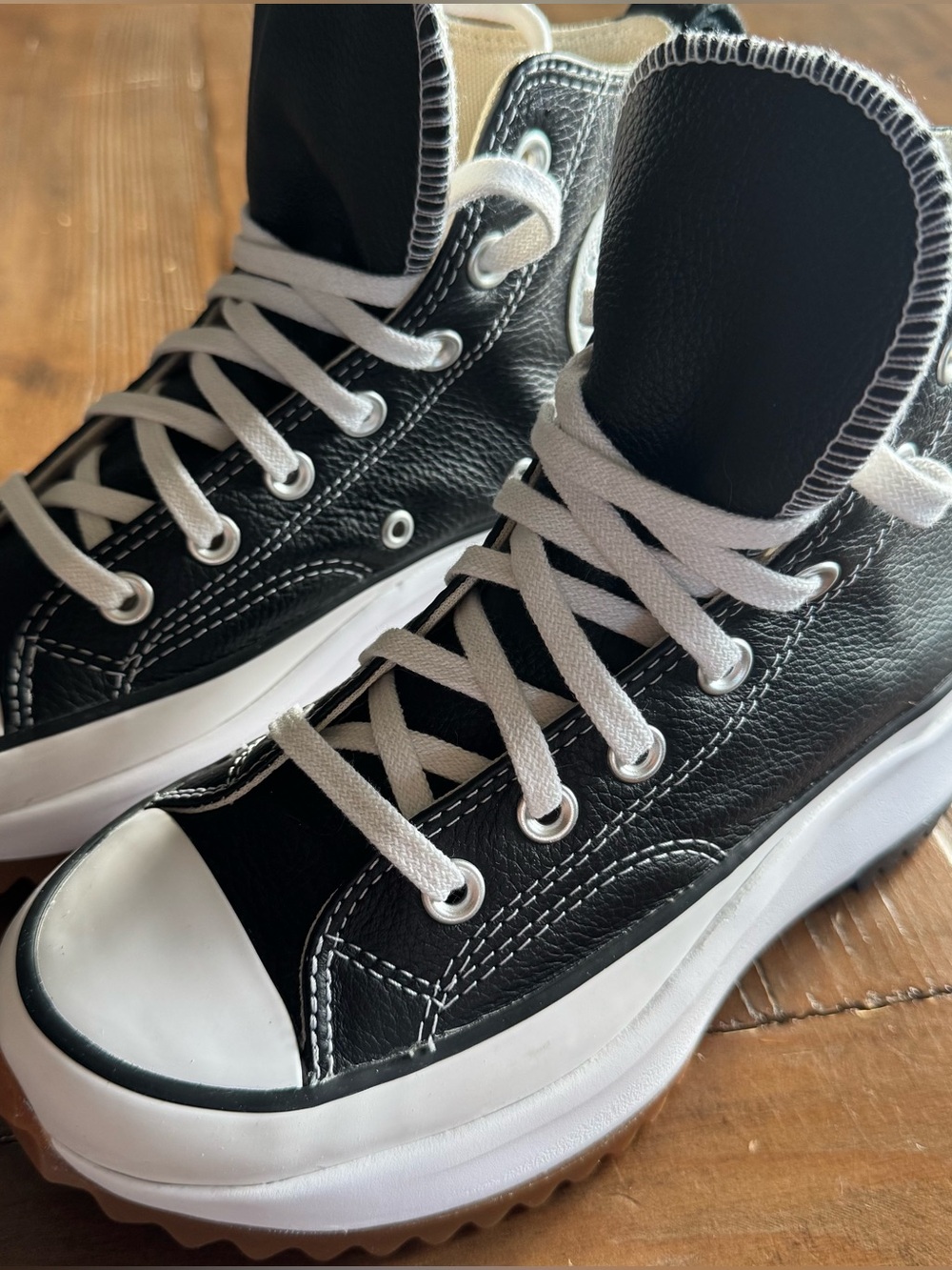 Converse Run Star Hike Leather High Top Black White Men's 5 Women's 6.5
